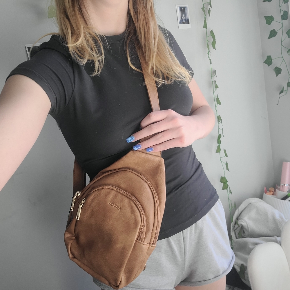 FannyPack - Picture 4 of 6